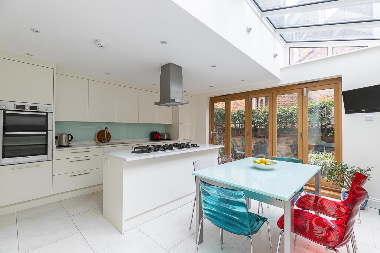런던 Joivy Stunning 3 Bed, 2 Bath House With Garden And Rooftop Terrace 아파트 외부 사진